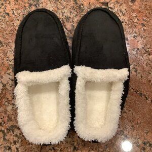 Festive Voice Size M 7-8, Men’s Black Plush Cushion Memory Foam Slippers, New